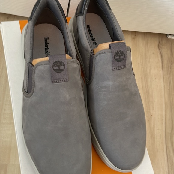 Brand New TimberLand sneakers! - Picture 3 of 5